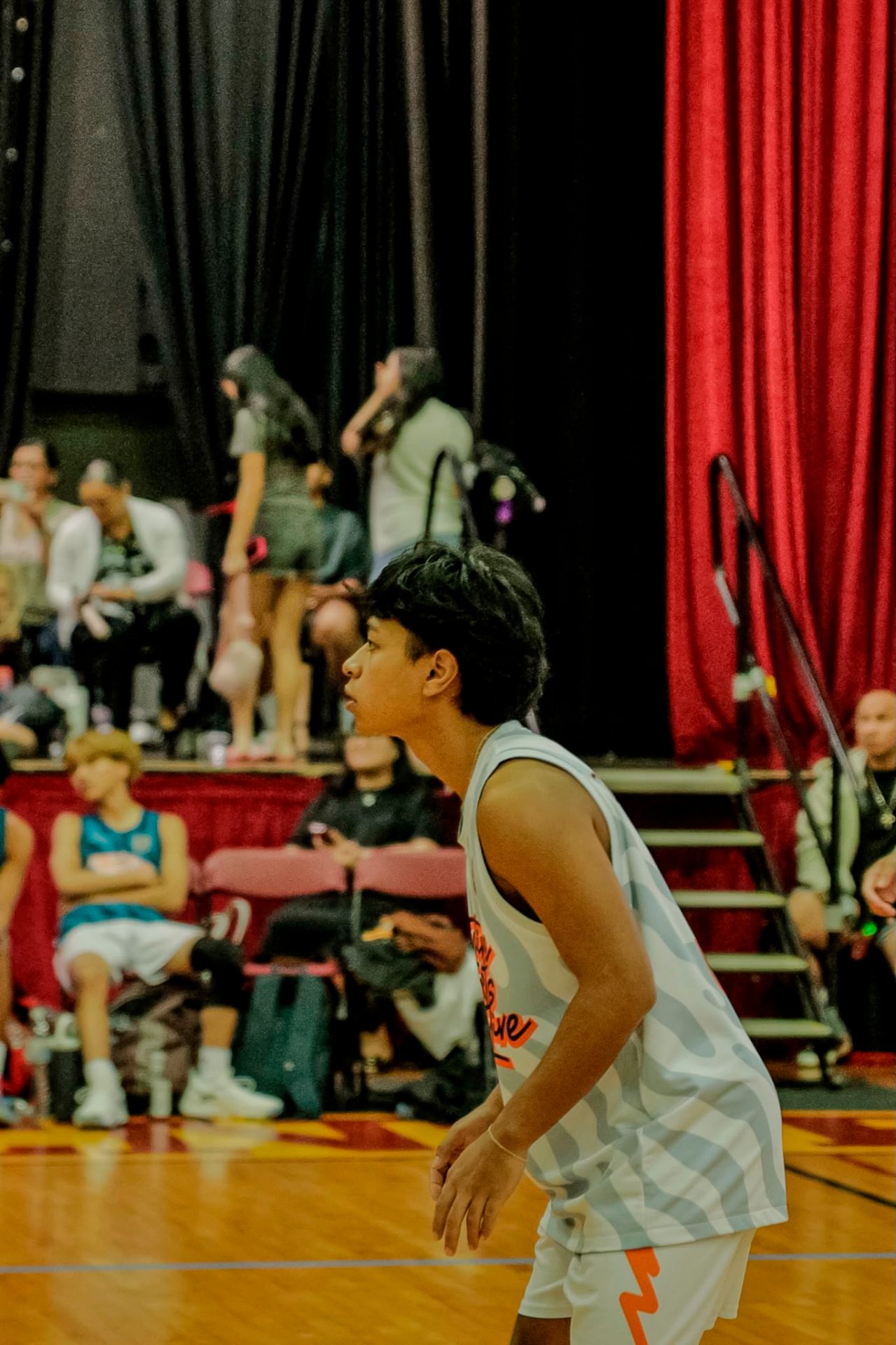 Player focused on the play